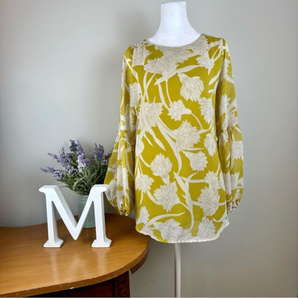 Ann Taylor Factory Long Sleeved Chartreuse Flowy Top - Size M - EUC